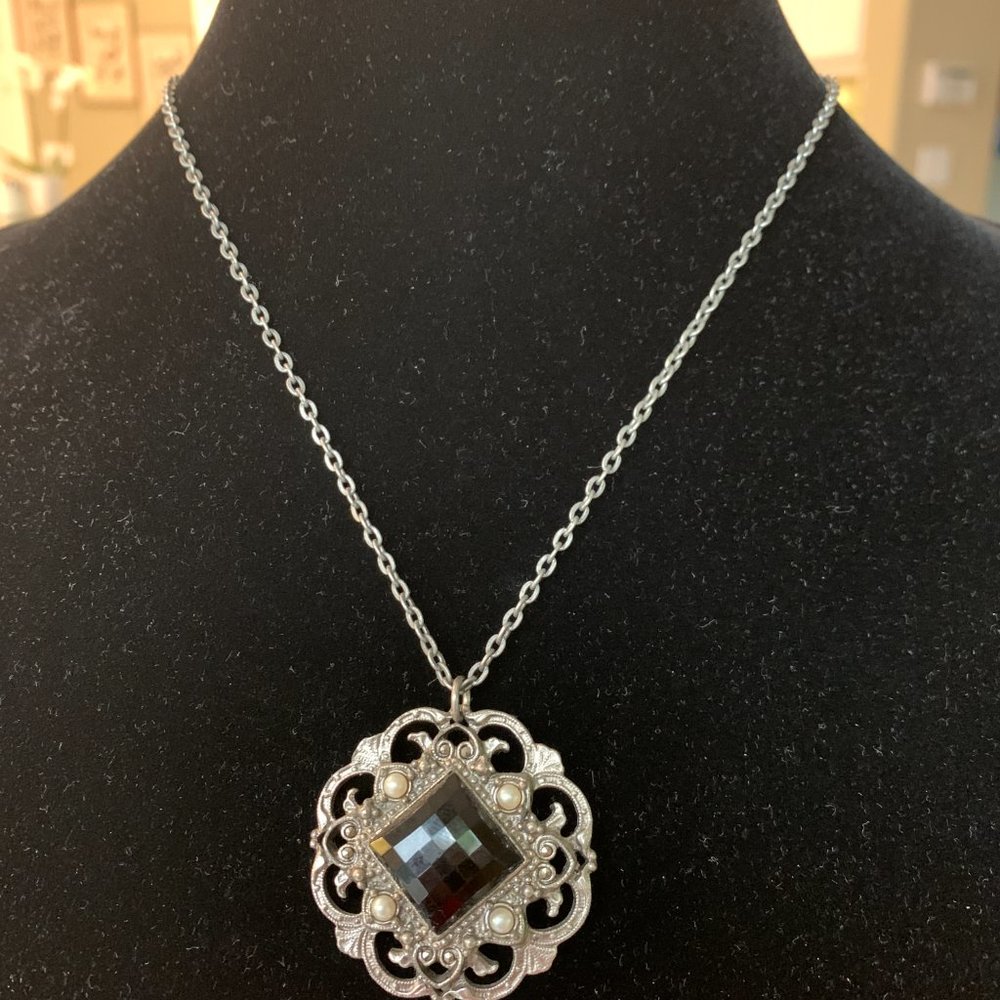 18" Vintage Broach Necklace